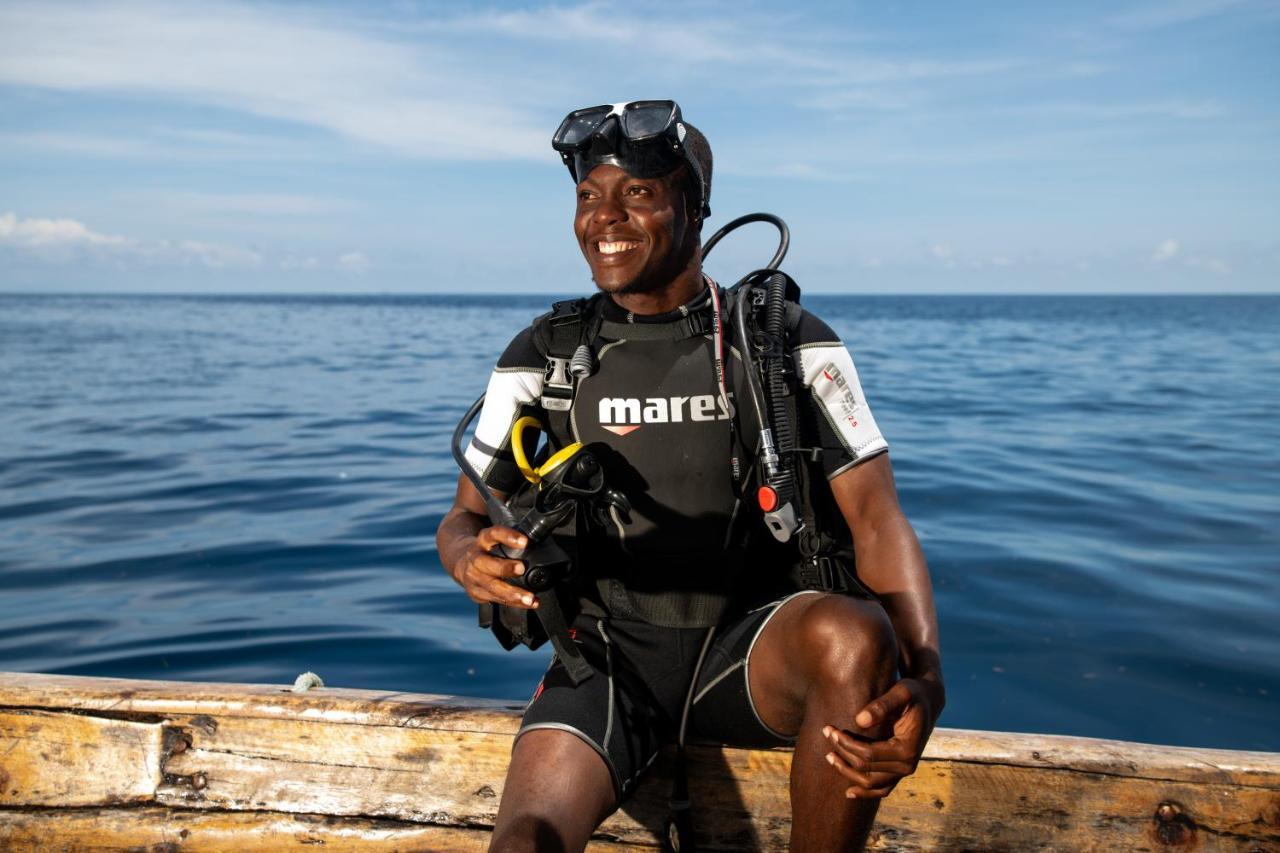 The Mora Zanzibar Matemwe (Zanzibar) Exterior foto A scuba diver